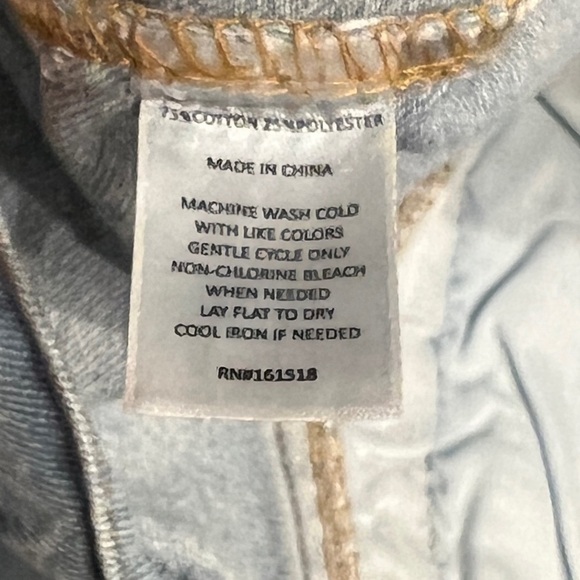 BAILEY’S BLOSSOMS Women’s Light Wash Denim Jacket Size S NEW - Picture 4 of 4